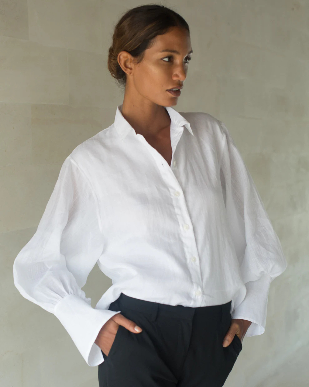 Camisa Casual de Manga Larga con Cuello Clásico y Botones Frontales