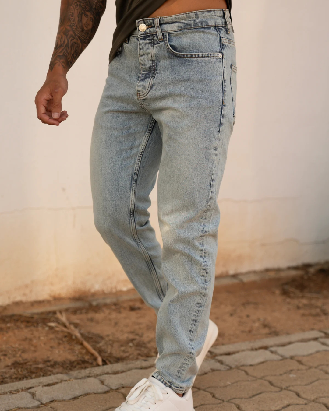 Jeans clásicos de corte recto para hombre