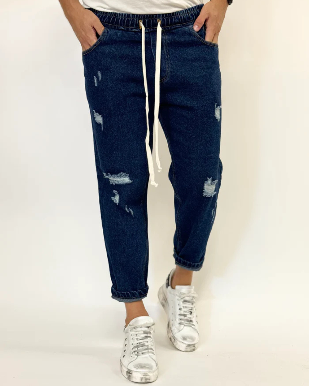 Pantalón Recto con Cordones y Rasgaduras