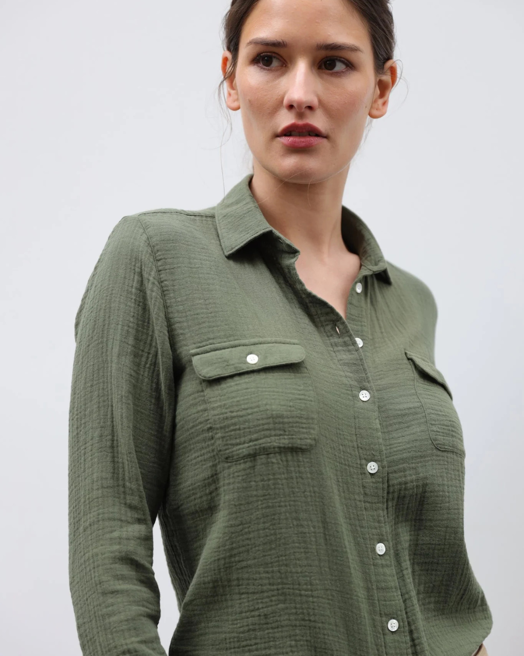 Camisa de Lino que Aporta Frescura, Estilo y Comodidad para Cualquier Ocasión