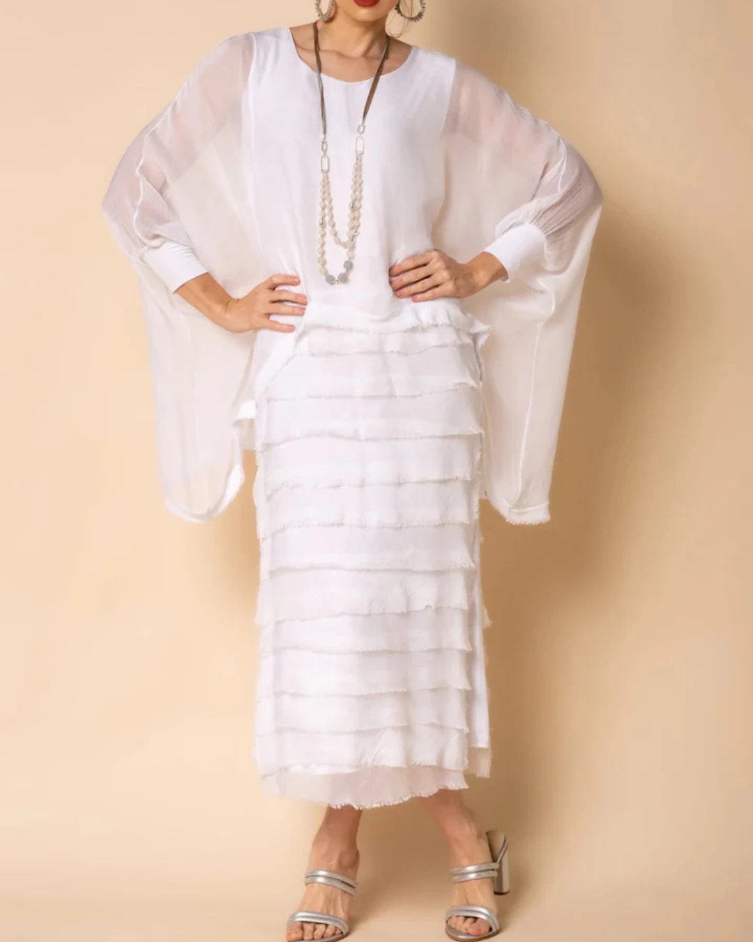 Vestido con Mangas Largas y Falda con Volantes
