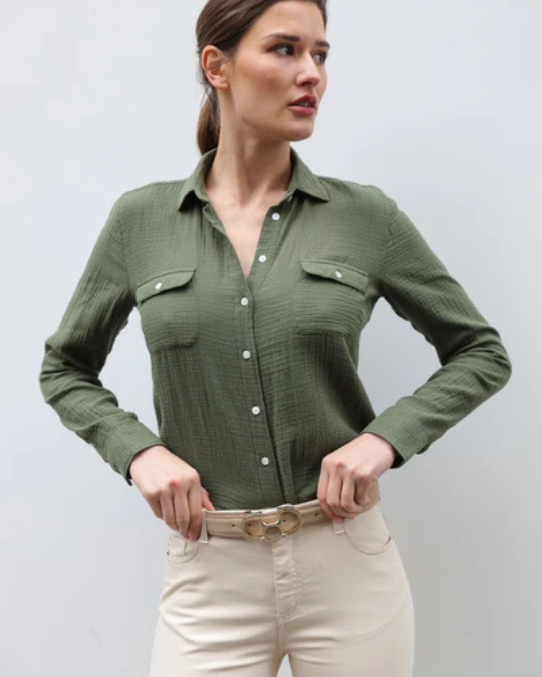 Camisa de Lino que Aporta Frescura, Estilo y Comodidad para Cualquier Ocasión