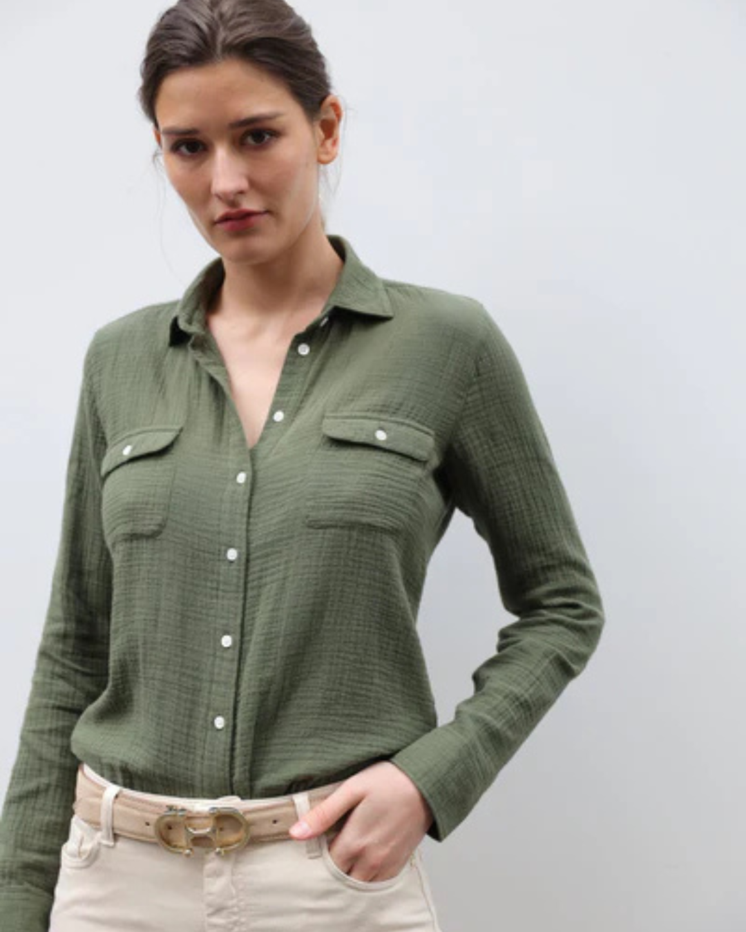 Camisa de Lino que Aporta Frescura, Estilo y Comodidad para Cualquier Ocasión
