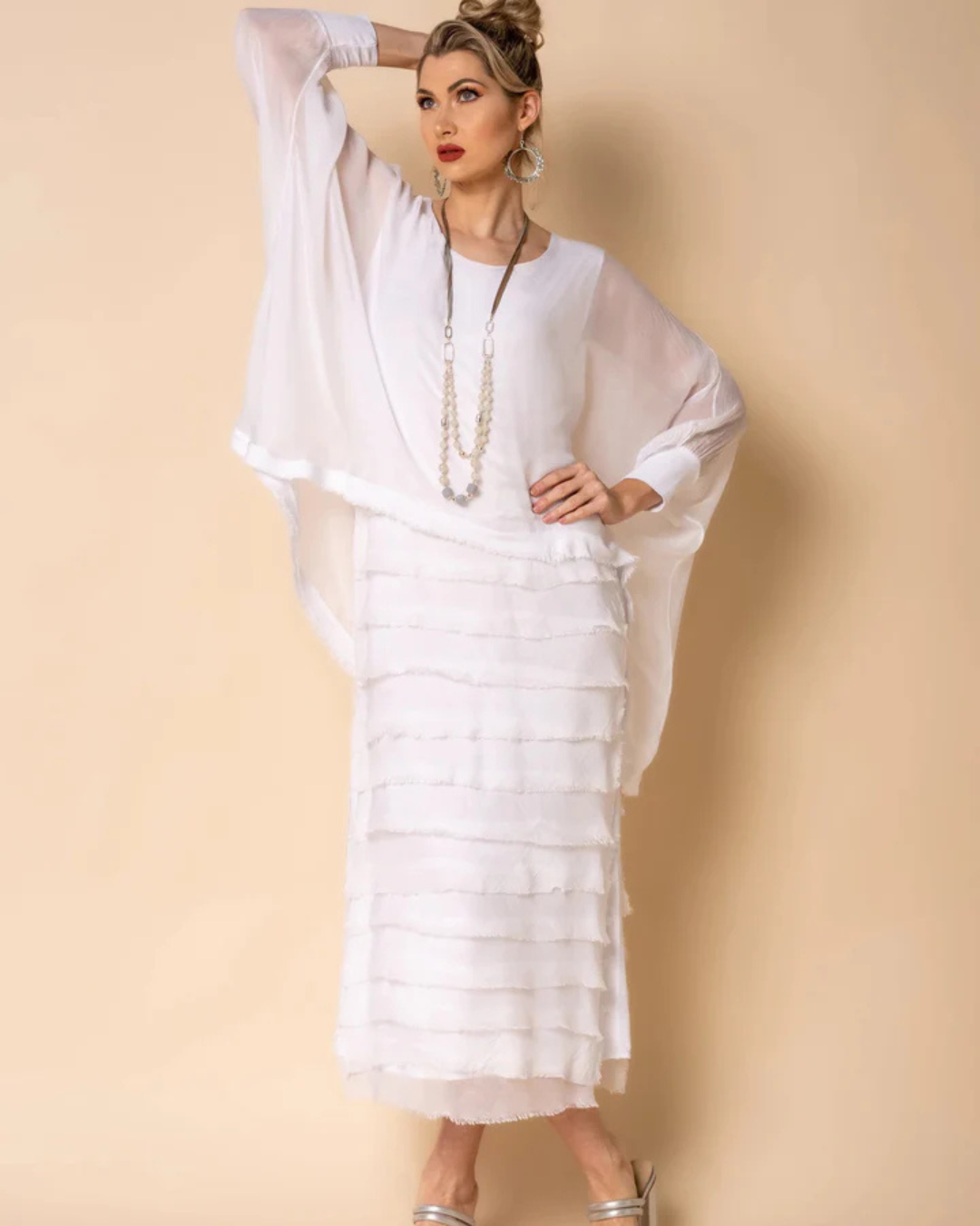 Vestido con Mangas Largas y Falda con Volantes