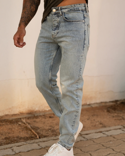 Jeans clásicos de corte recto para hombre