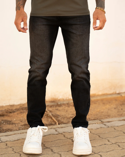 Jeans clásicos de corte recto para hombre