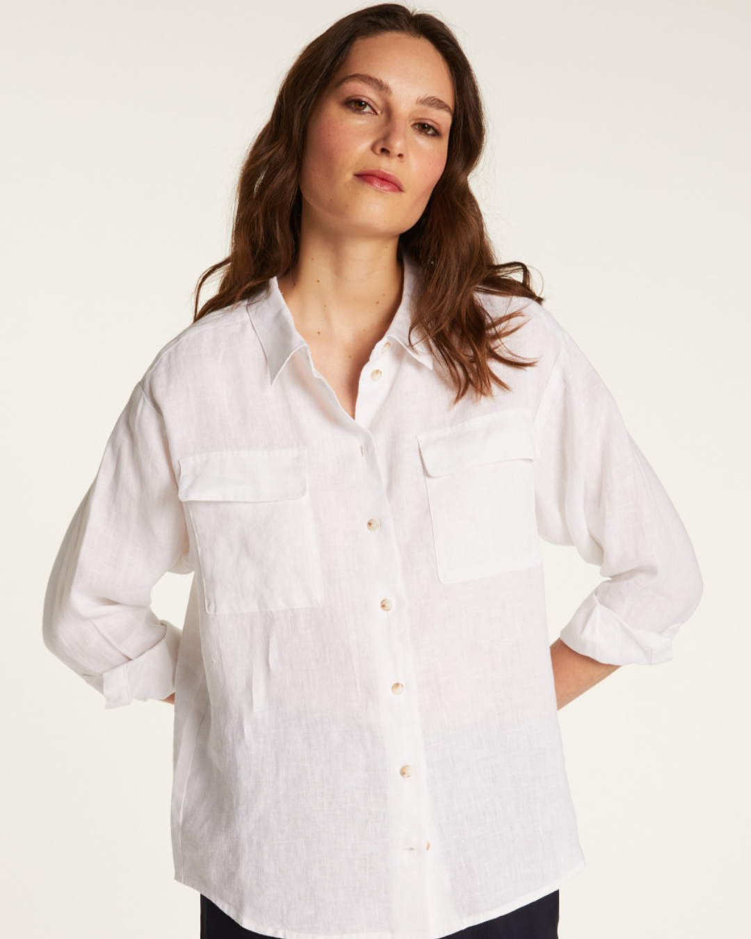 Camisa de Lino que Aporta Frescura, Estilo y Comodidad para Cualquier Ocasión